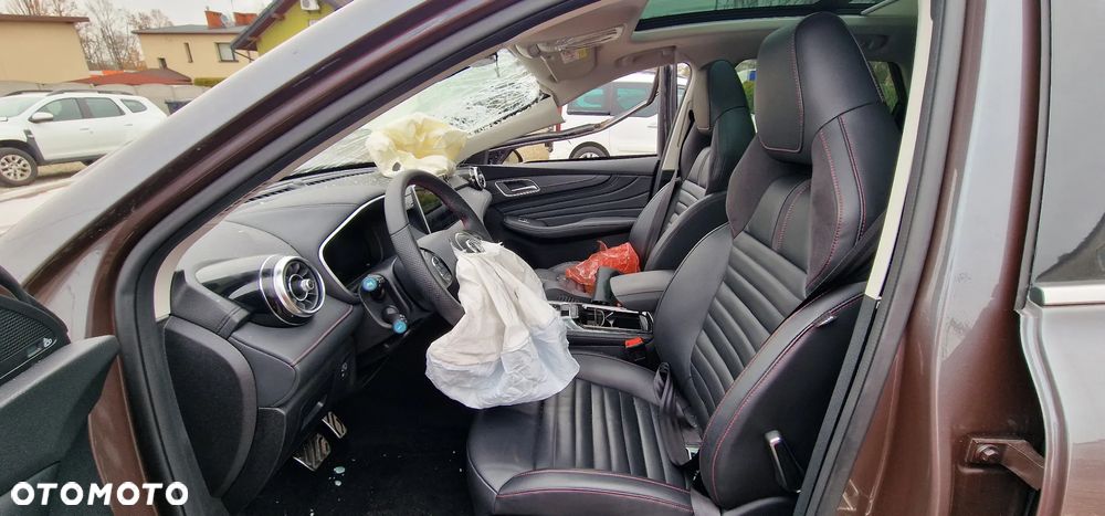 MG HS 1.5 T-GDI Excite DCT - 14