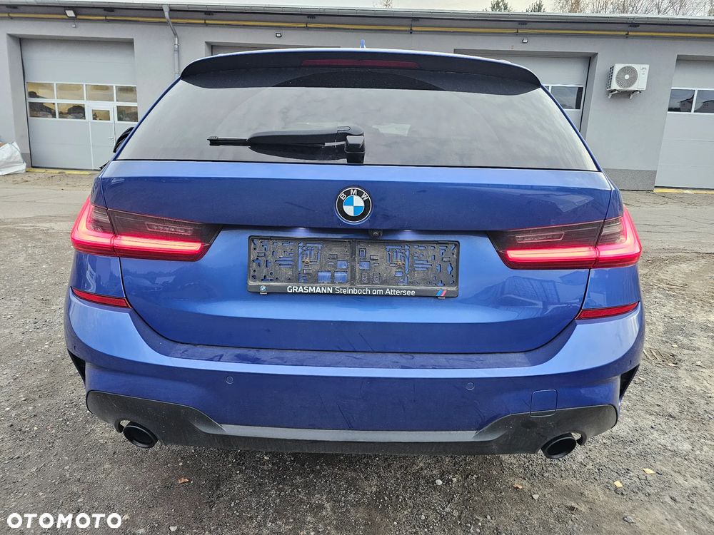 BMW Seria 3 320d xDrive Edition M Sport Shadow - 10