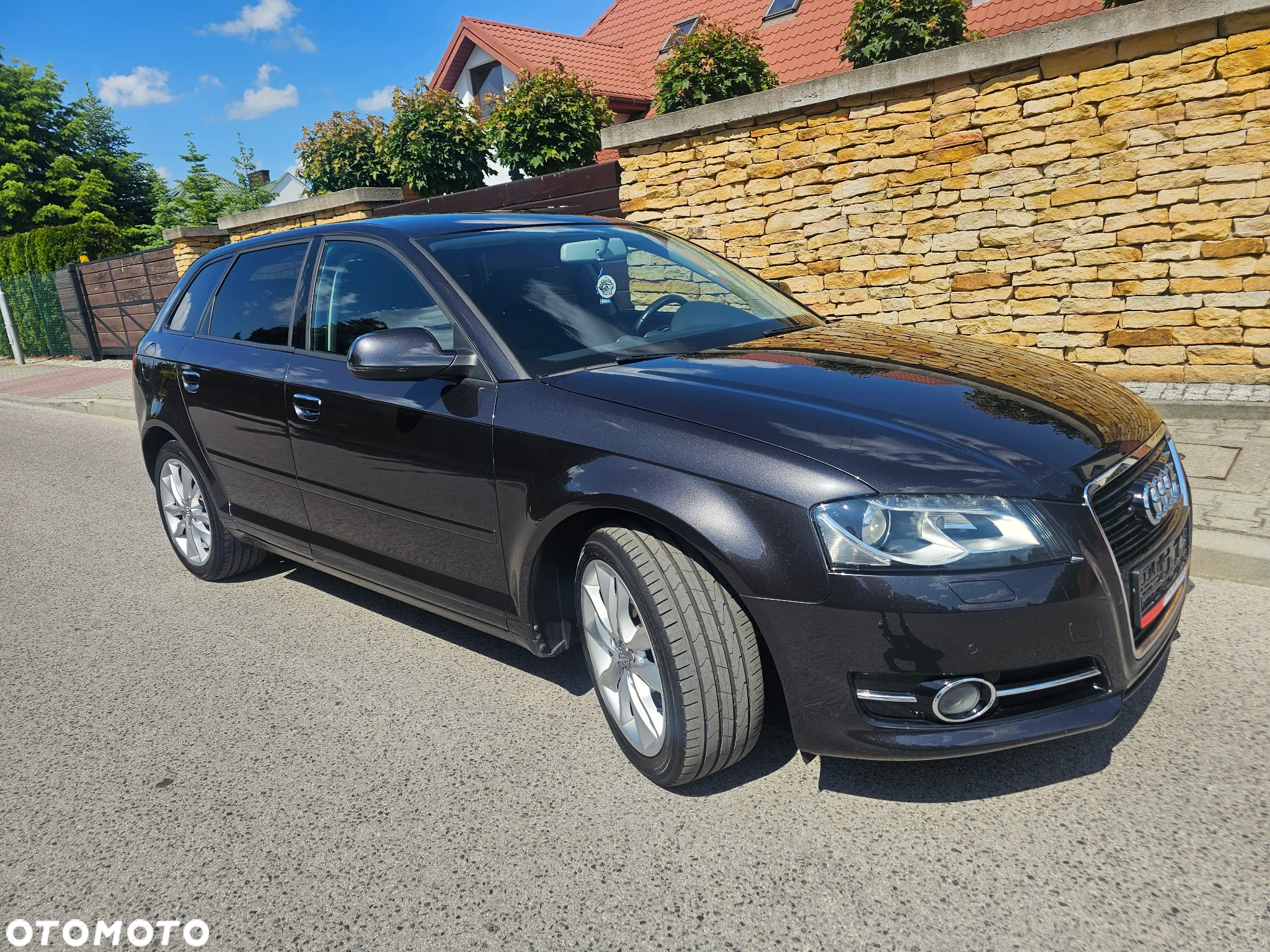 Audi A3 ver-1-4-tfsi-sportback-attraction - 6