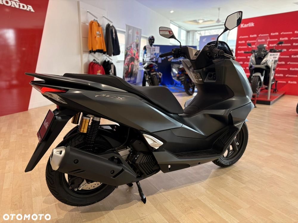 Honda PCX - 9