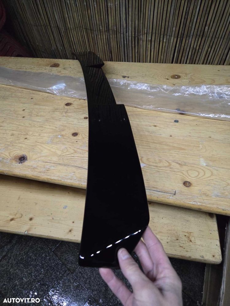 Eleron Luneta Lip Spoiler Geam BMW Seria 7 F01, Model M4, Negru Lucios - 5