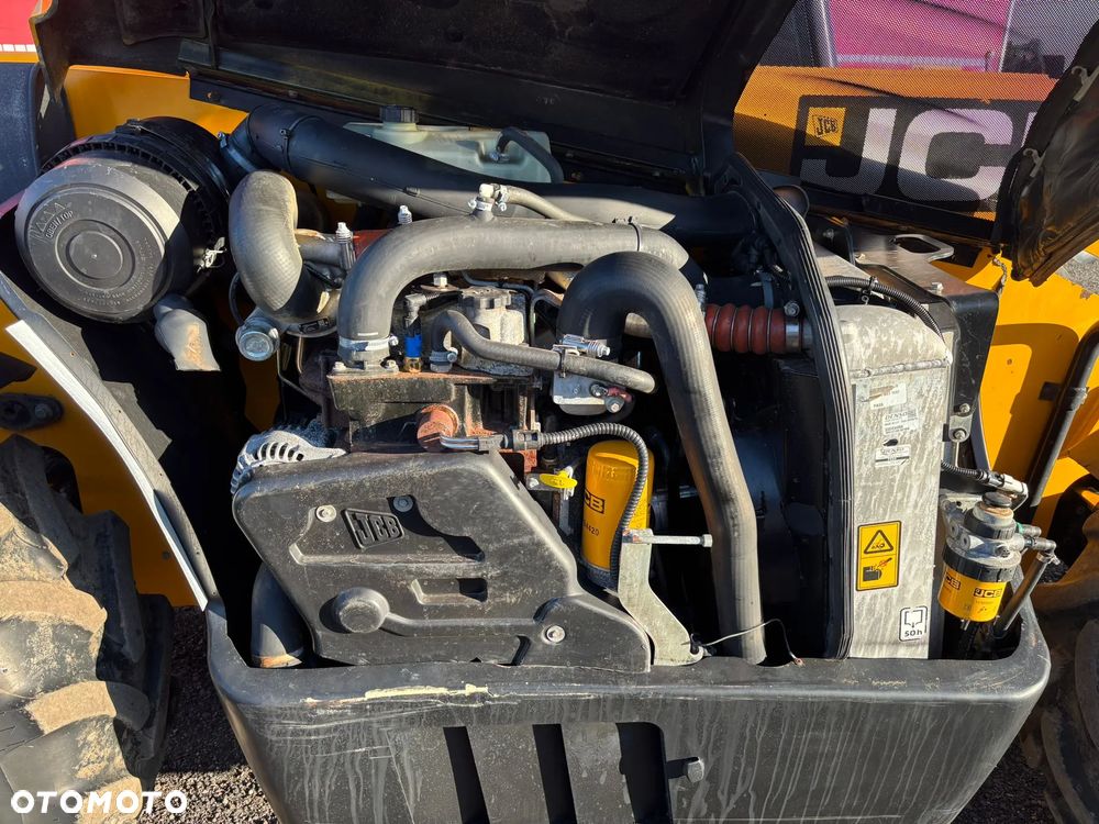 JCB 527-58 Agri Turbo - 19