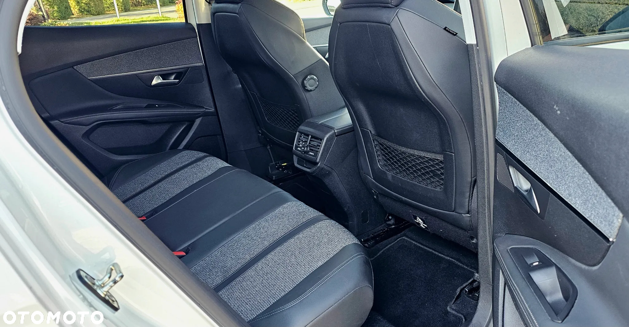 Peugeot 3008 BlueHDi 130 Stop & Start Allure - 19