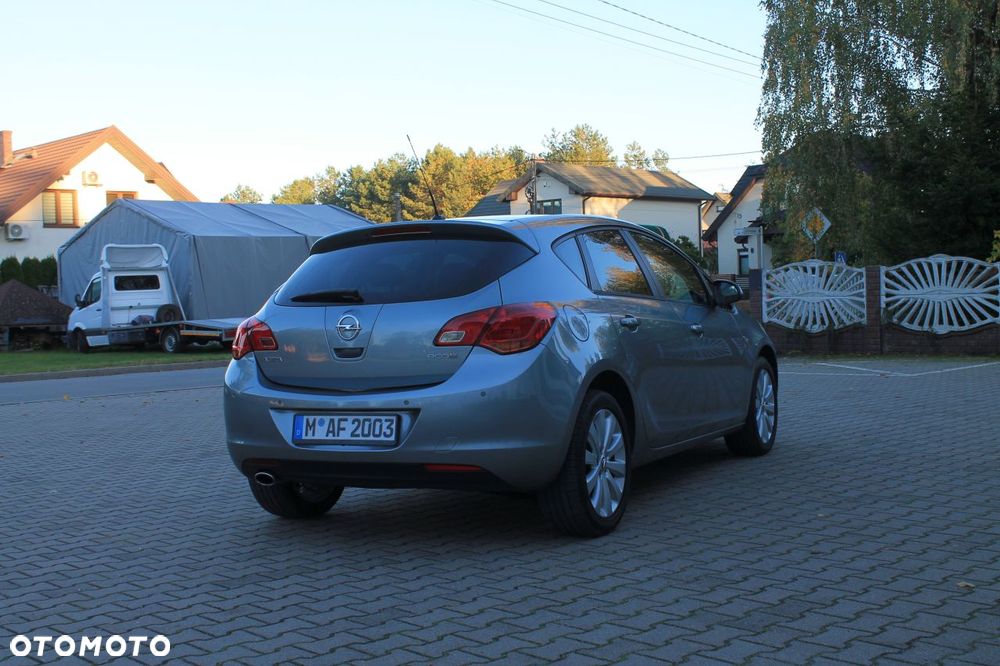 Opel Astra - 19