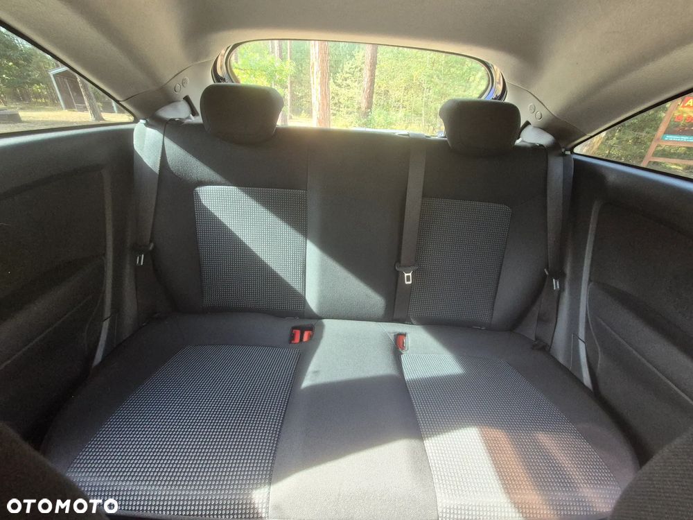 Opel Corsa 1.2 16V Cosmo - 10