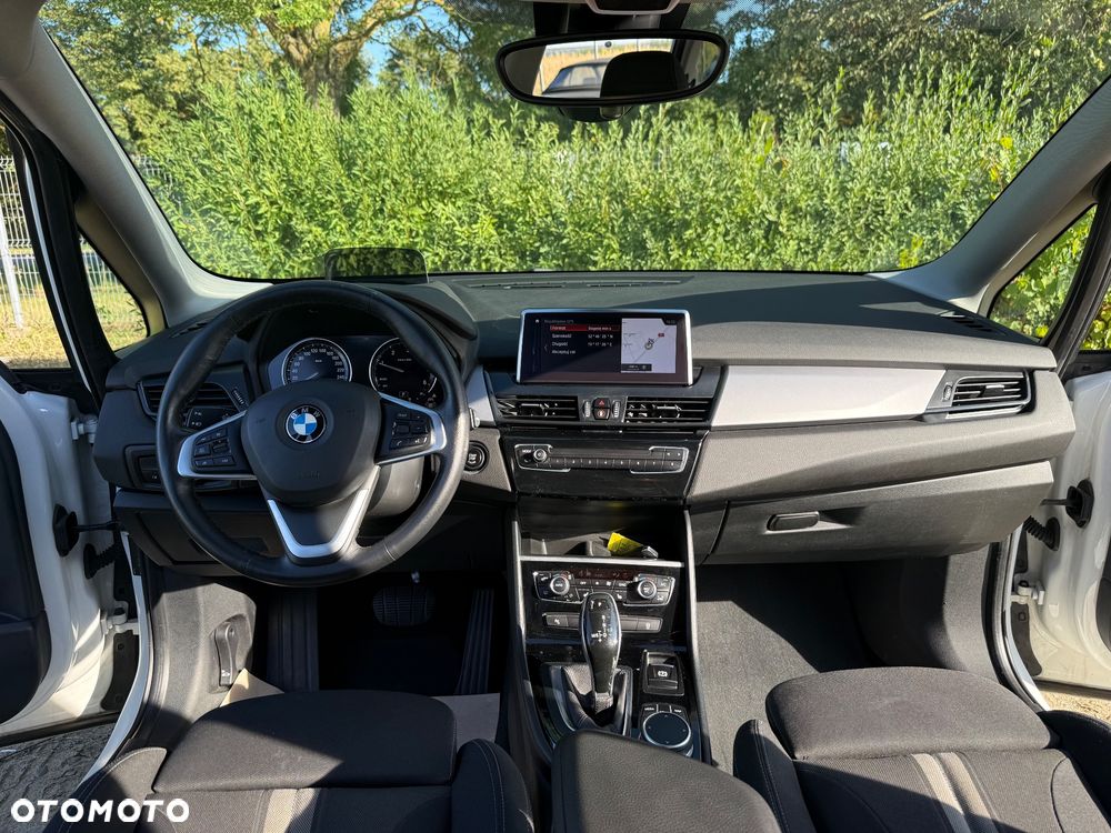BMW Seria 2 216d GT - 16