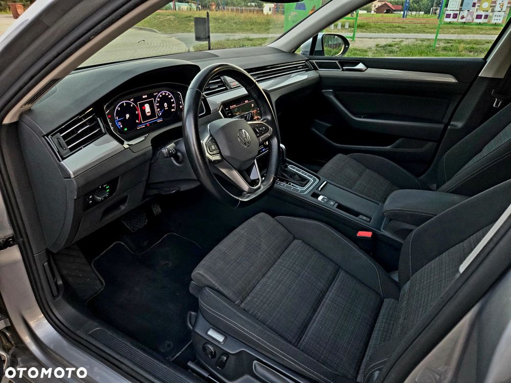 Volkswagen Passat 2.0 TDI EVO Business DSG - 9