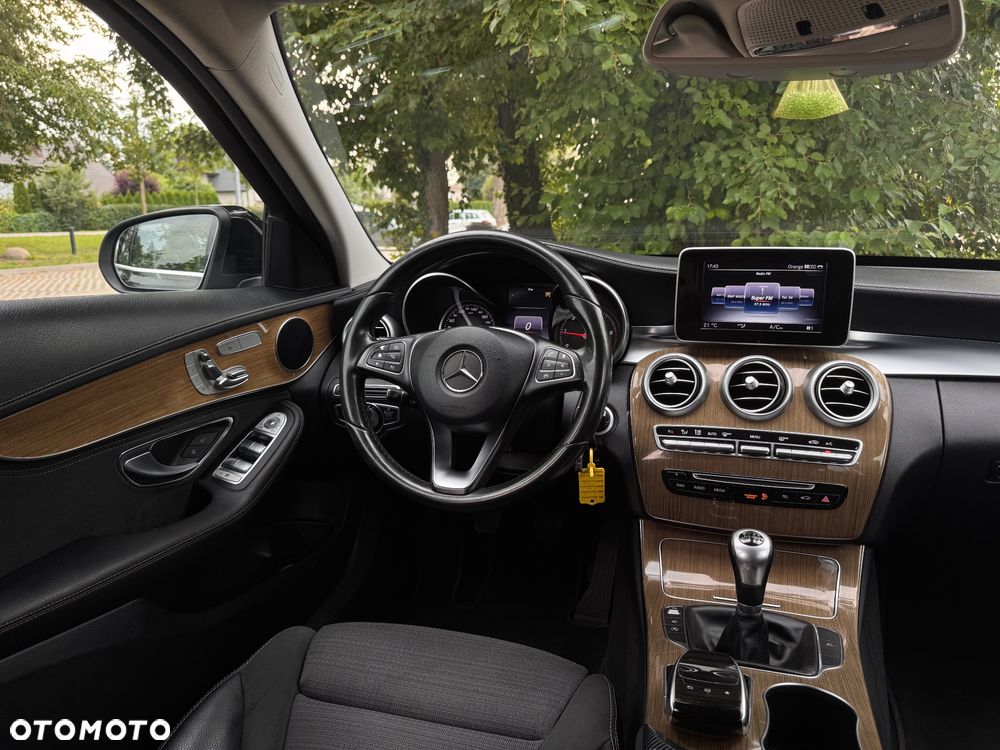 Mercedes-Benz Klasa C 180 (BlueTEC) d Avantgarde - 30
