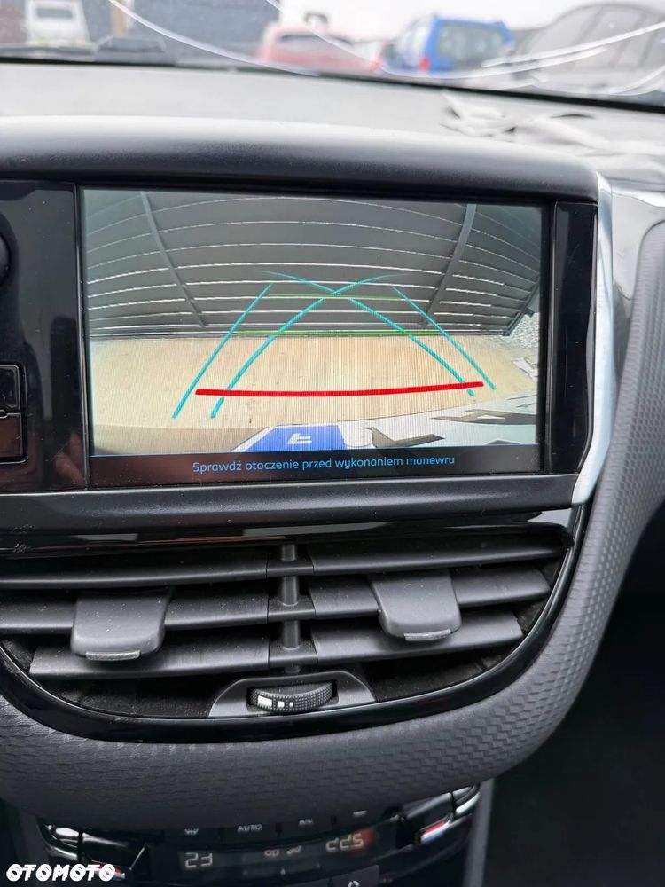 Peugeot 2008 PureTech 110 Stop&Start EAT6 Crossway - 14