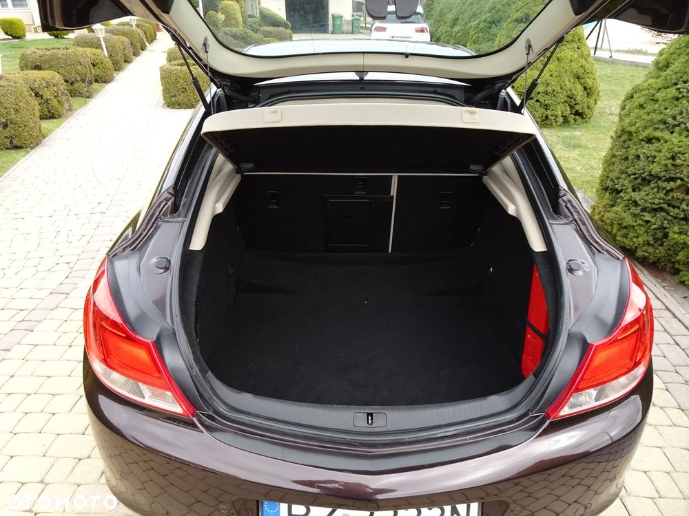 Opel Insignia 2.0 CDTI Edition - 10