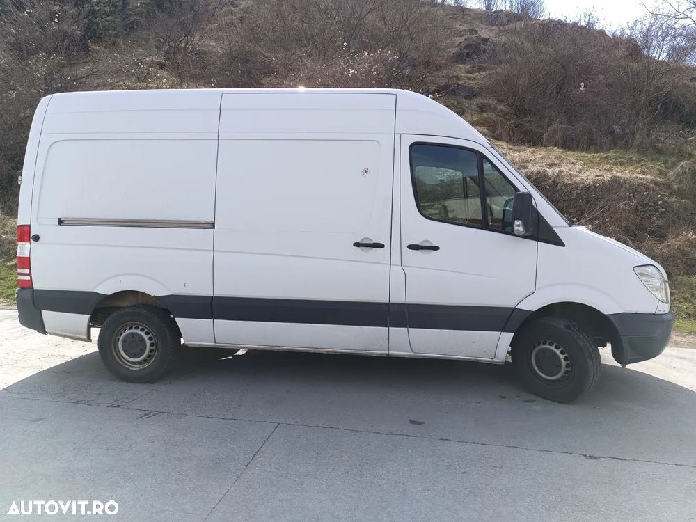 Mercedes-Benz Sprinter - 3