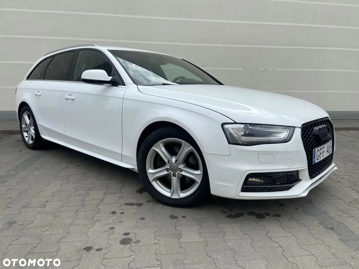 Audi A4 Avant 2.0 TDI DPF quattro S tronic S line Sportpaket - 2
