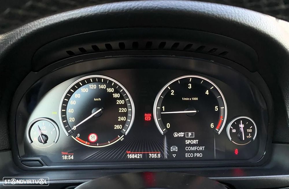 BMW 520 d Line Luxury Auto - 32