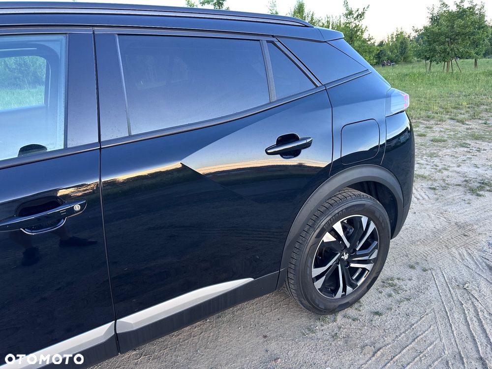 Peugeot 2008 1.2 PureTech Allure S&S EAT8 - 23
