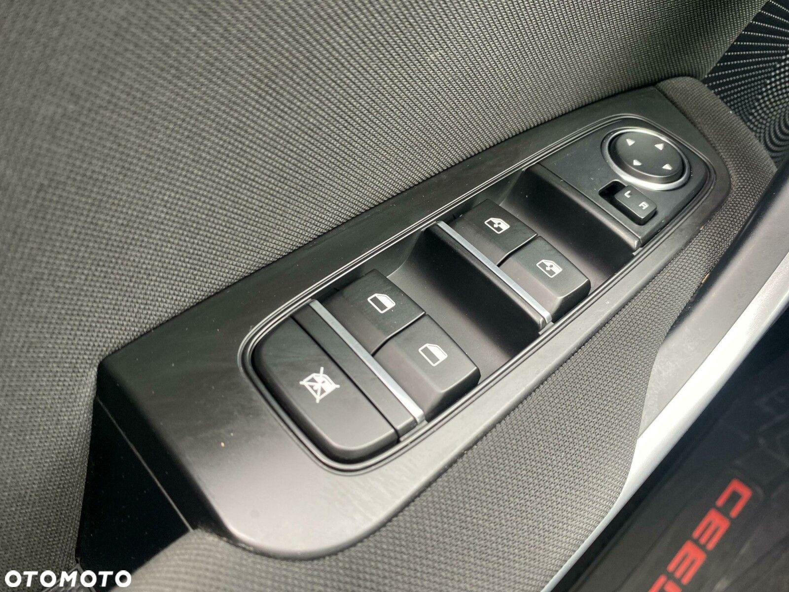 Kia Ceed - 16