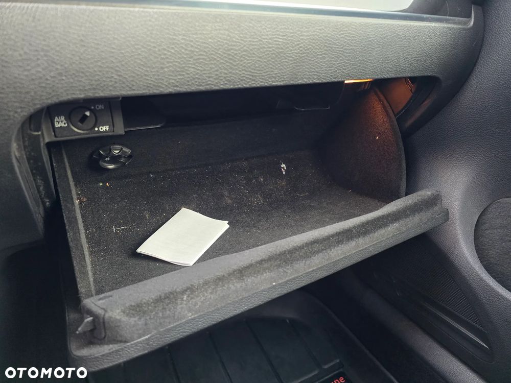 Volkswagen Golf 2.0 TDI GTD - 27