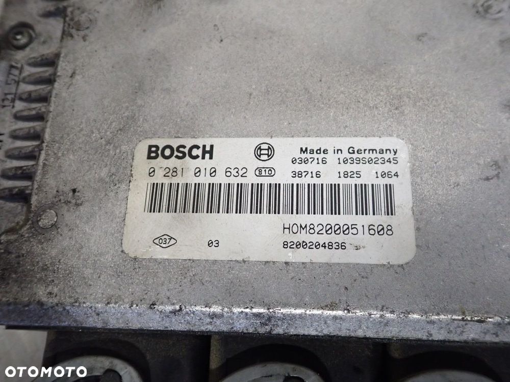 KOMPUTER SILNIKA RENAULT TRAFIC II 1.9 8200204836  0281010632 - 6