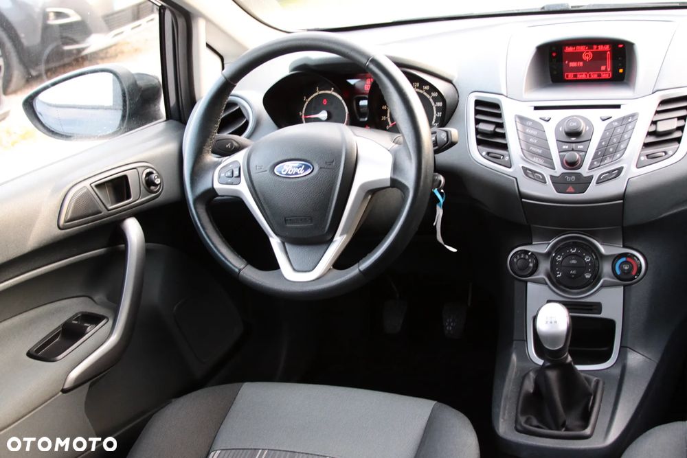 Ford Fiesta 1.25 Trend - 14