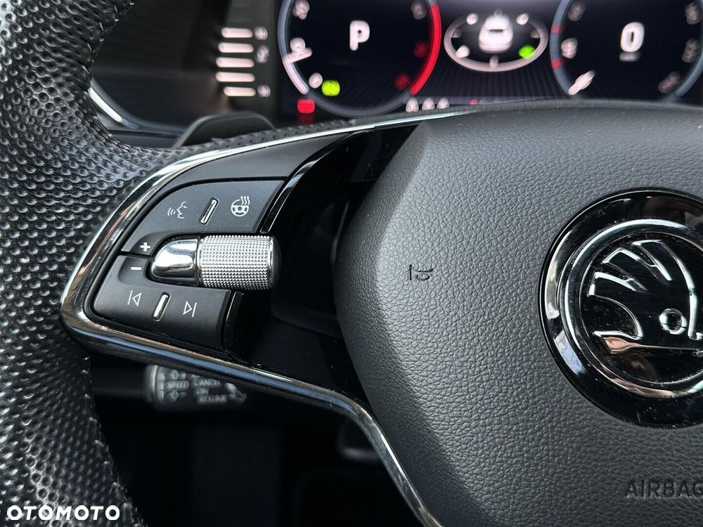 Skoda Superb 2.0 TSI Sportline DSG - 19