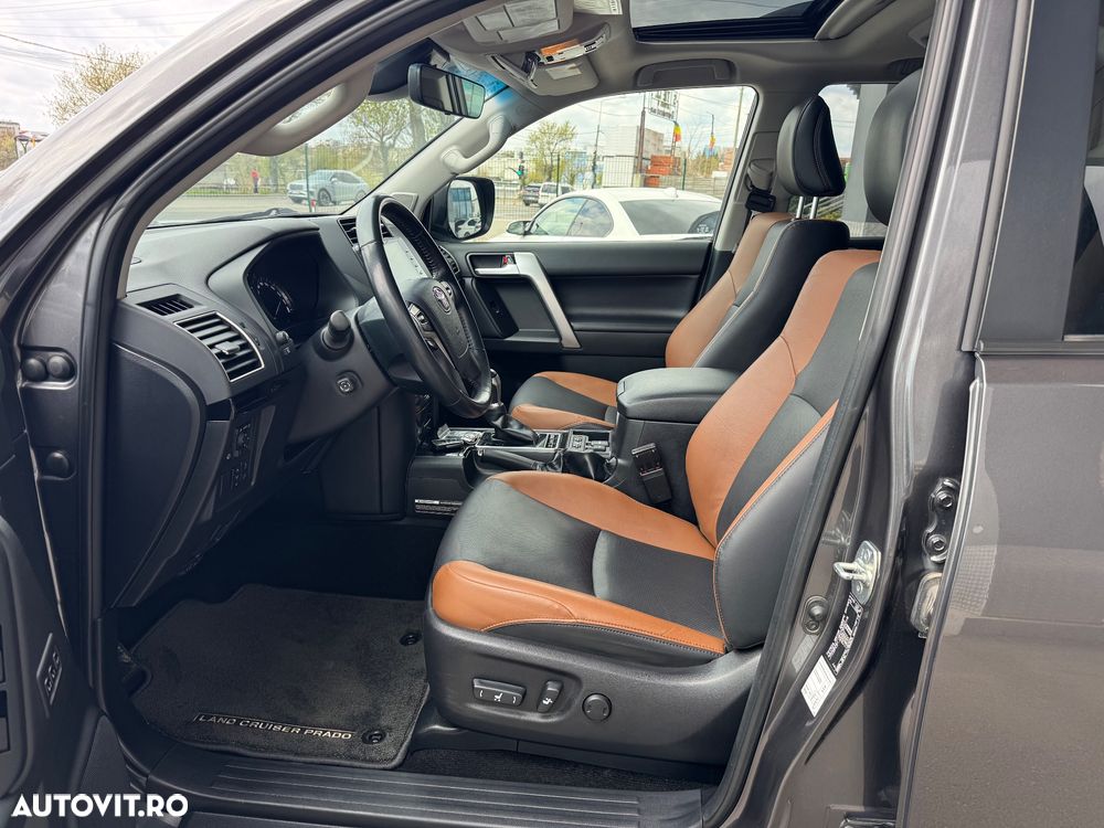 Toyota Land Cruiser - 20