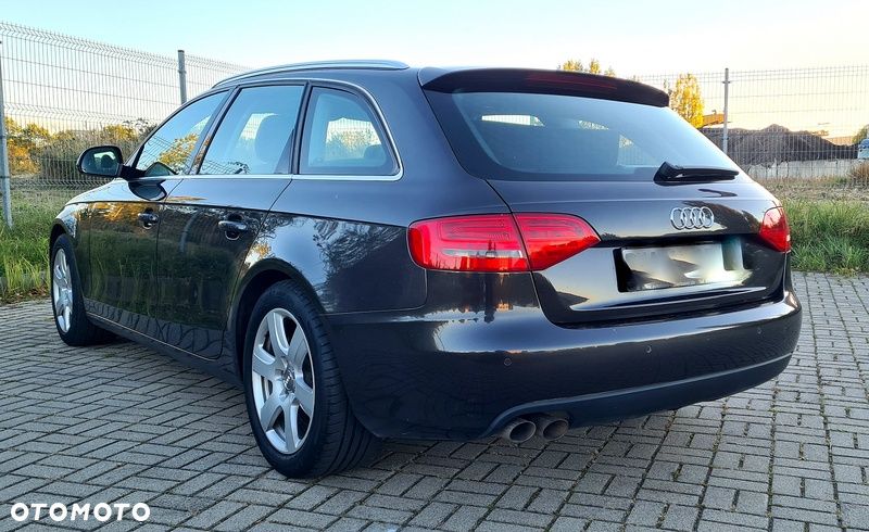 Audi A4 Avant 2.0 TDI - 5