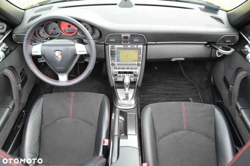 Porsche 911 - 32