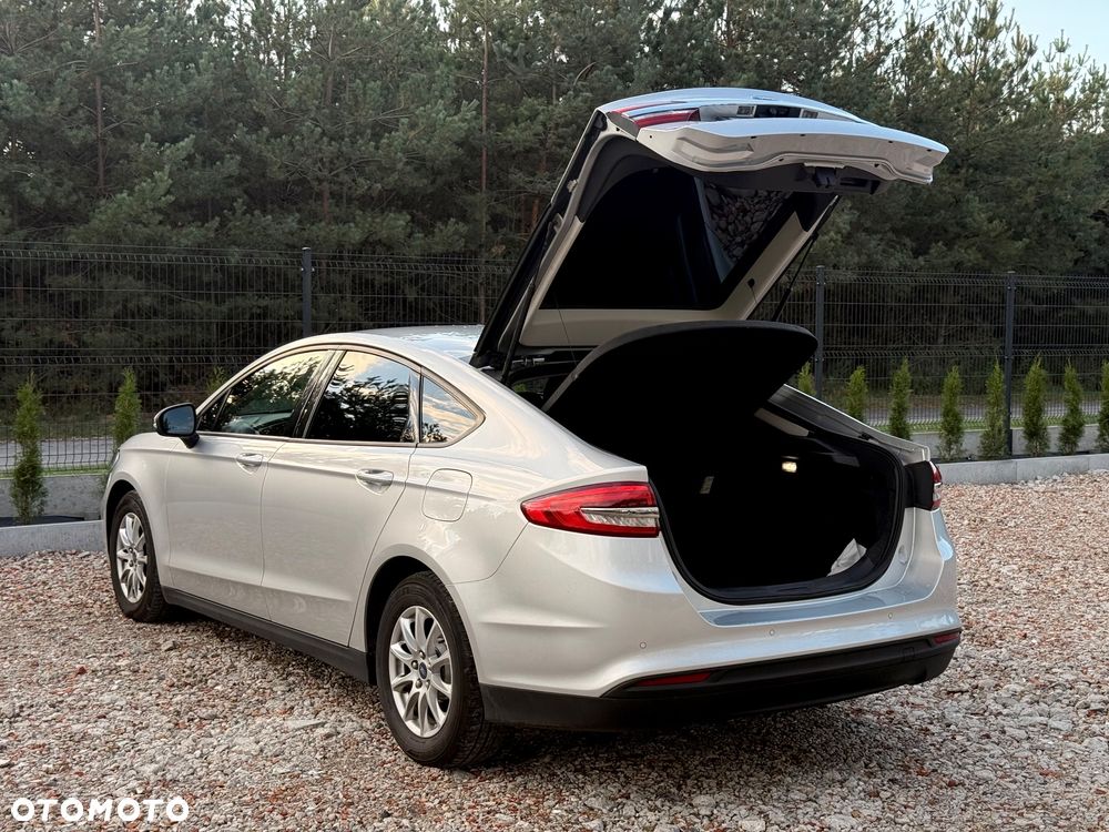 Ford Mondeo - 23