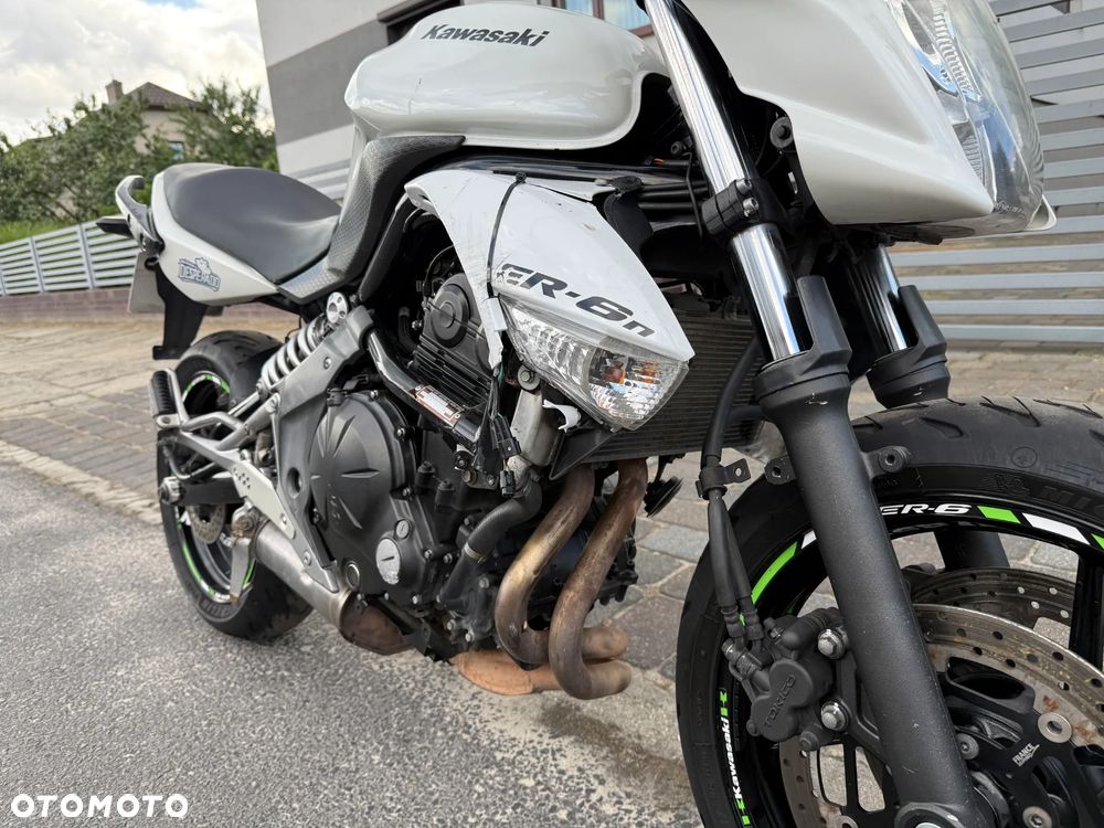 Kawasaki ER - 26