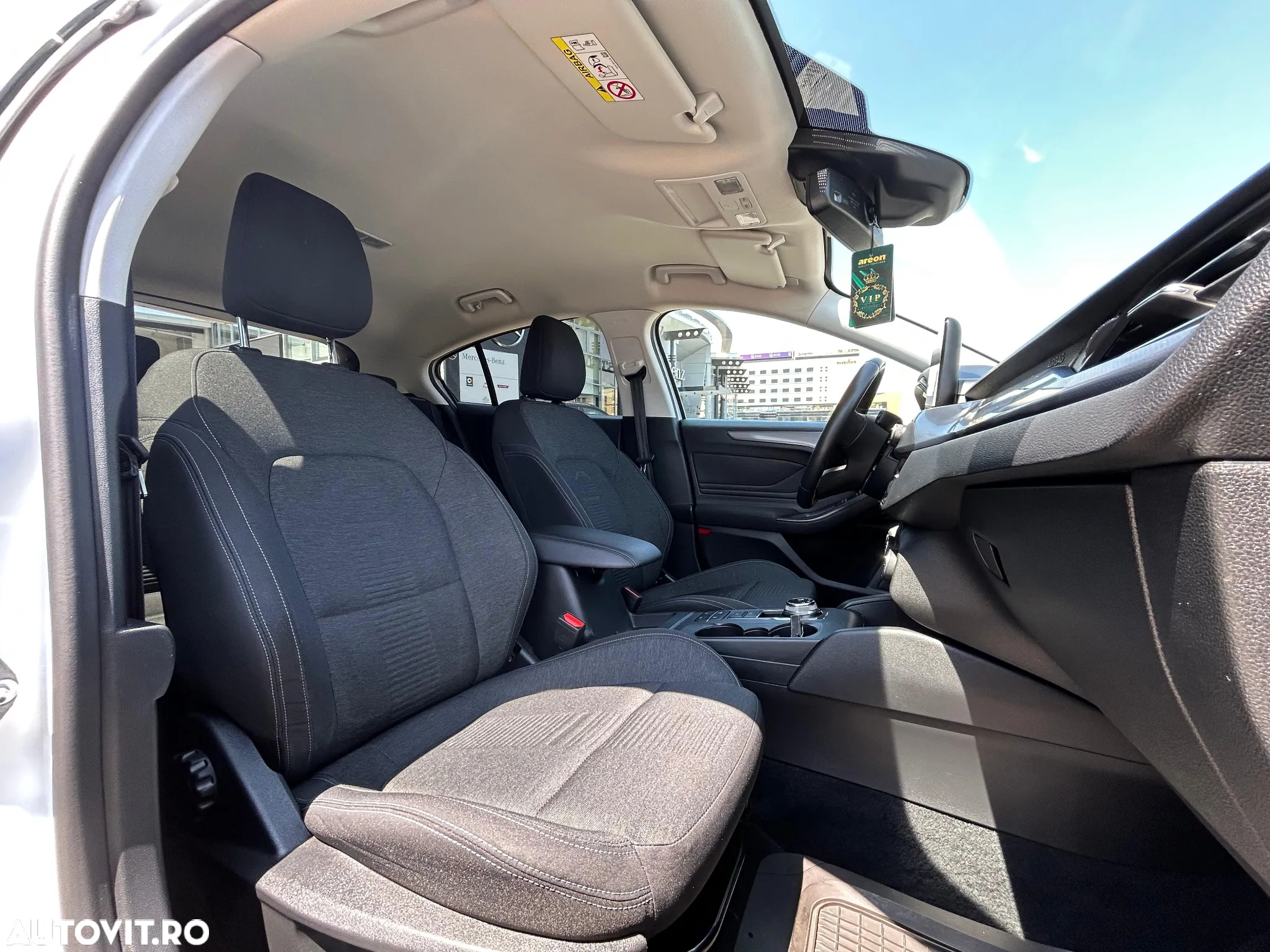Ford Focus 1.5 Ecoboost Active Business - 11