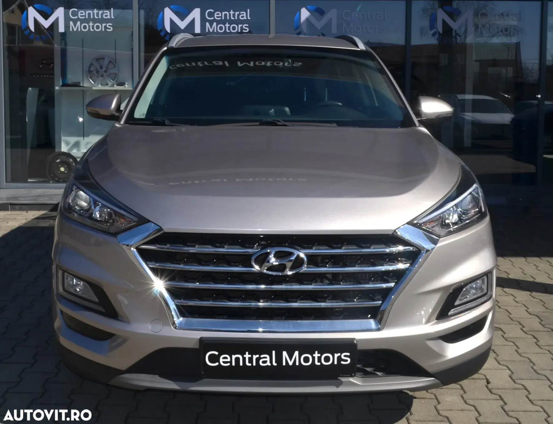 Hyundai Tucson - 2