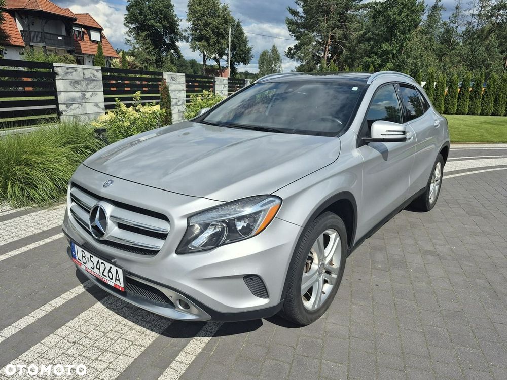 Mercedes-Benz GLA - 6
