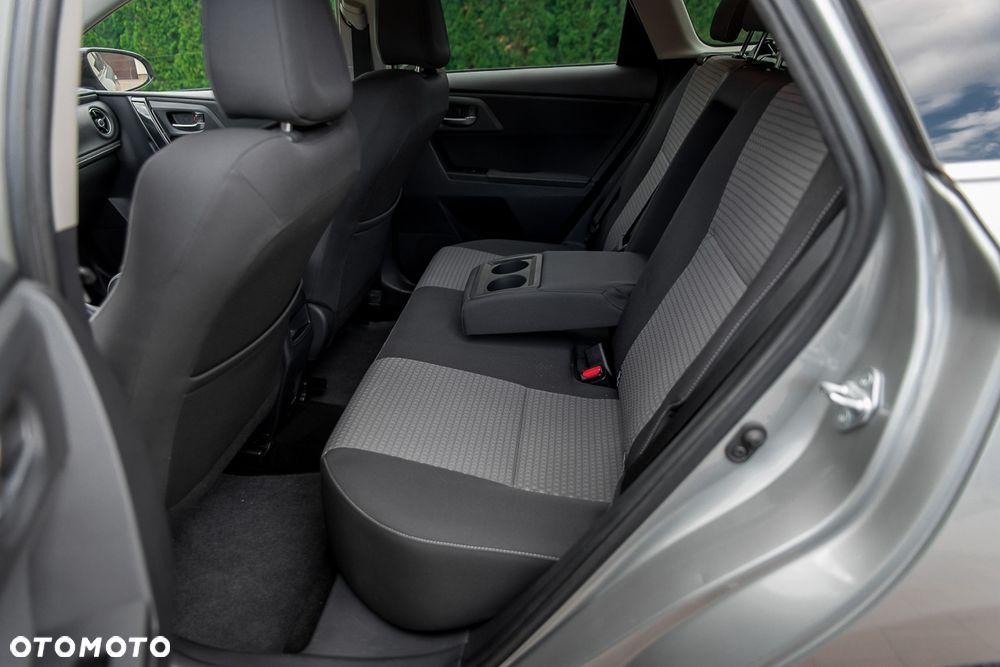 Toyota Auris 1.2 Turbo Design Edition - 31