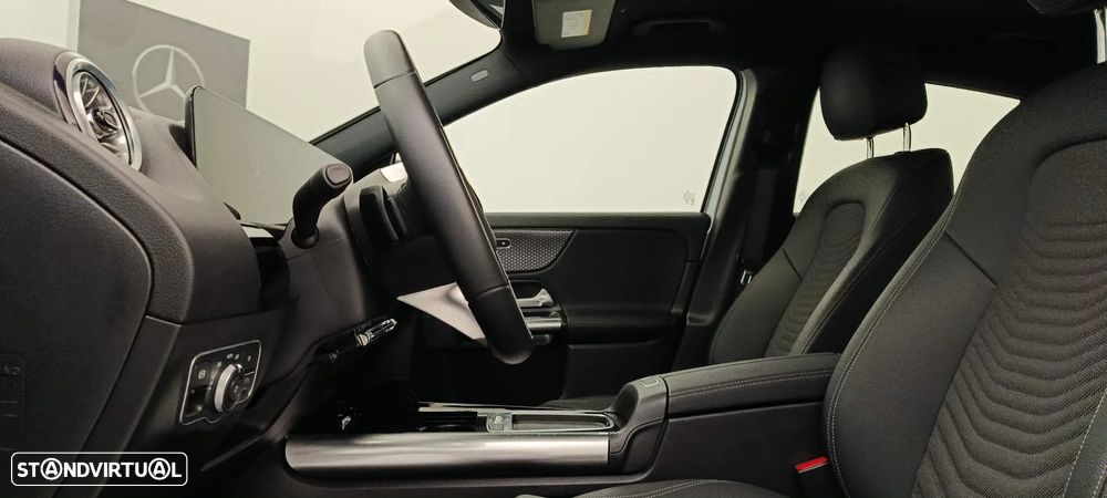 Mercedes-Benz EQA 250+ Progressive - 28