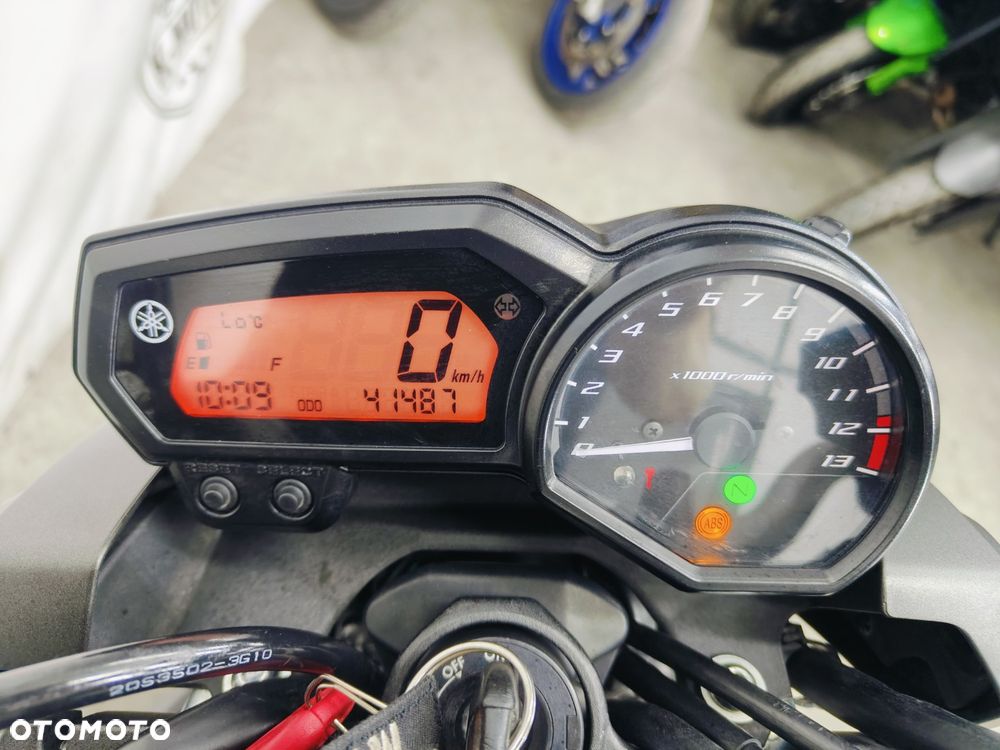 Yamaha XJ - 17