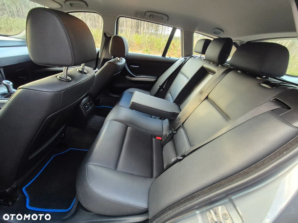 BMW Seria 3 318d DPF Edition Exclusive - 6