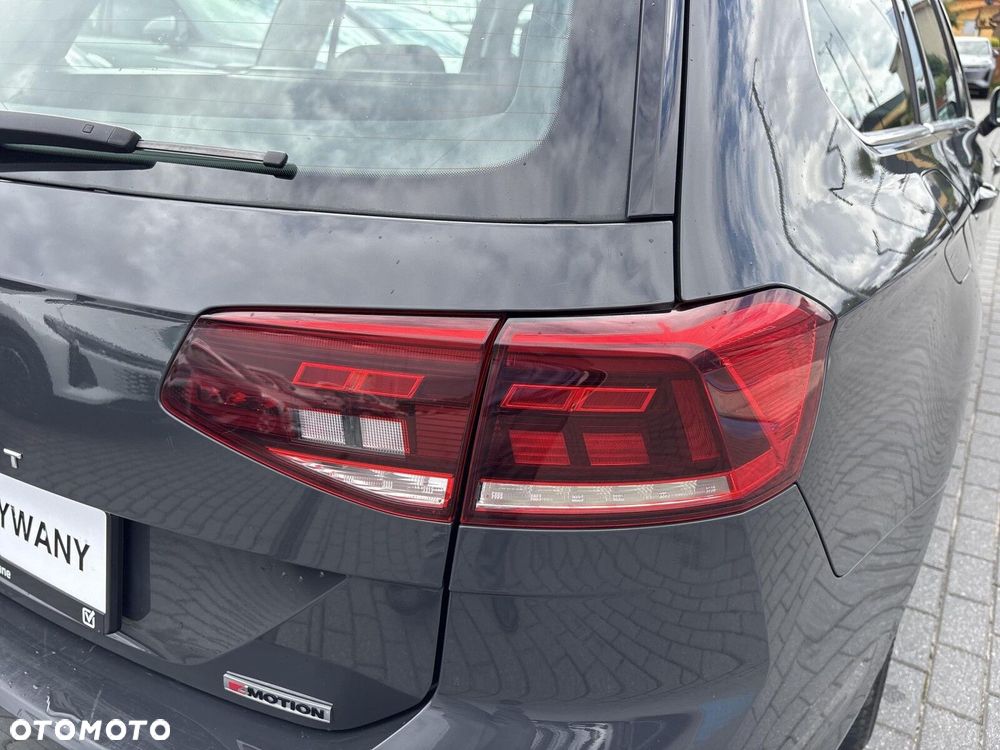 Volkswagen Passat 2.0 TDI 4Mot Elegance DSG - 19