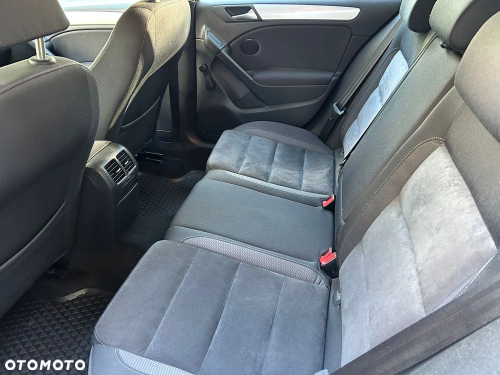 Volkswagen Golf 1.4 TSI Highline - 24