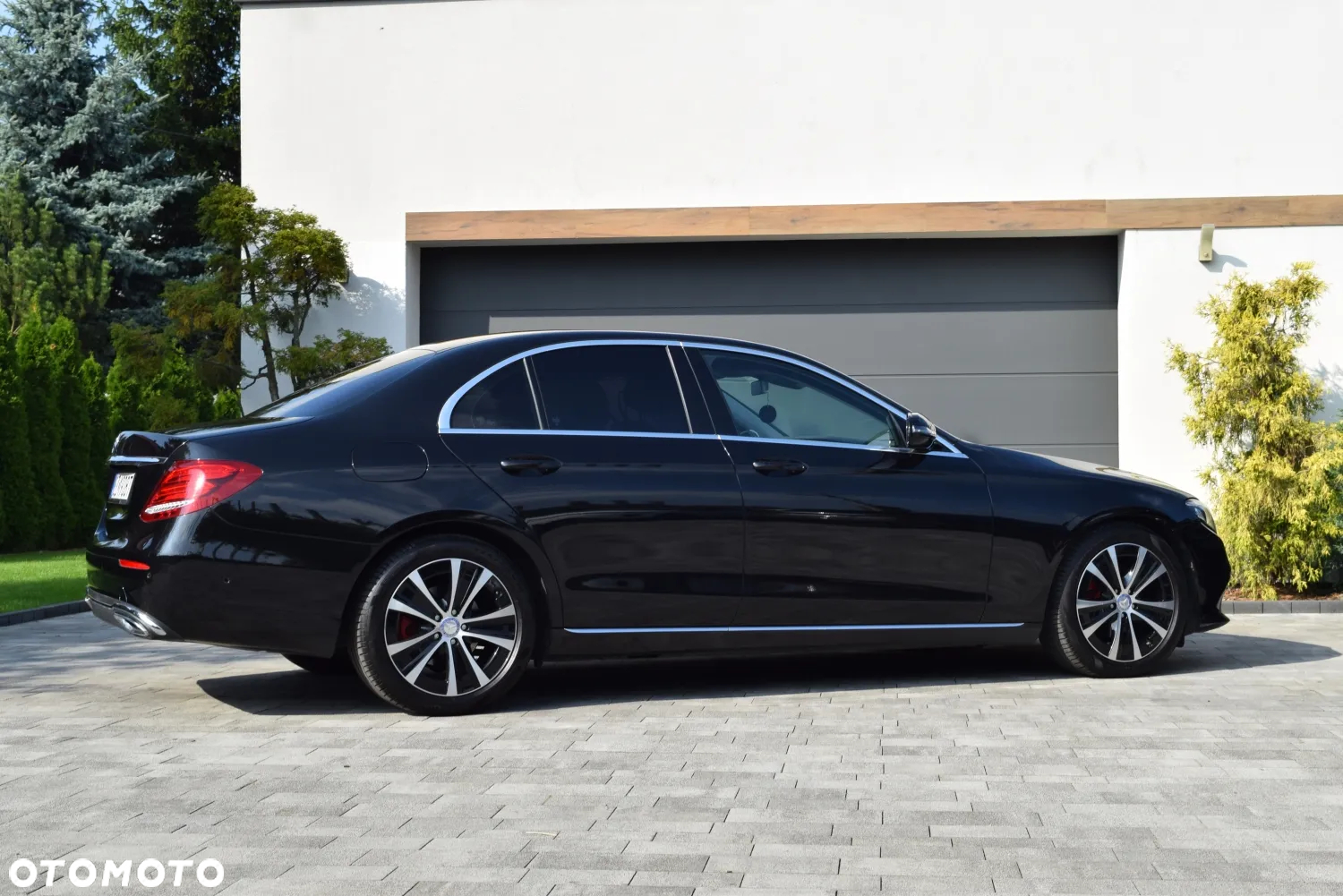 Mercedes-Benz Klasa E 220 d Business Edition 9G-TRONIC - 15