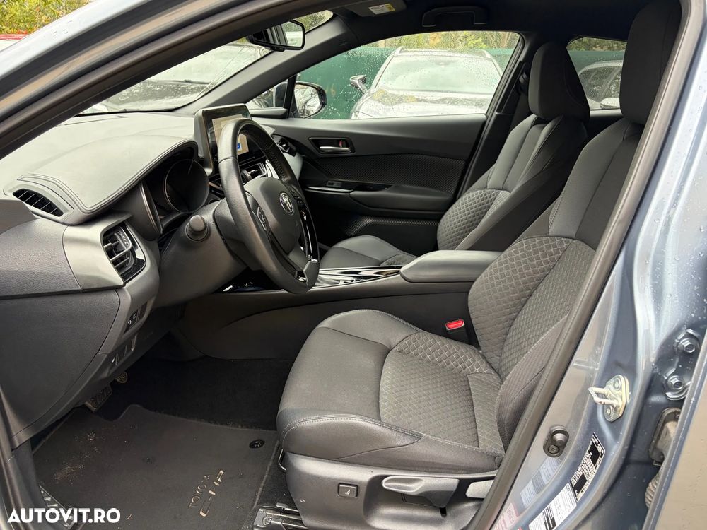 Toyota C-HR Hybrid Business-Edition - 17