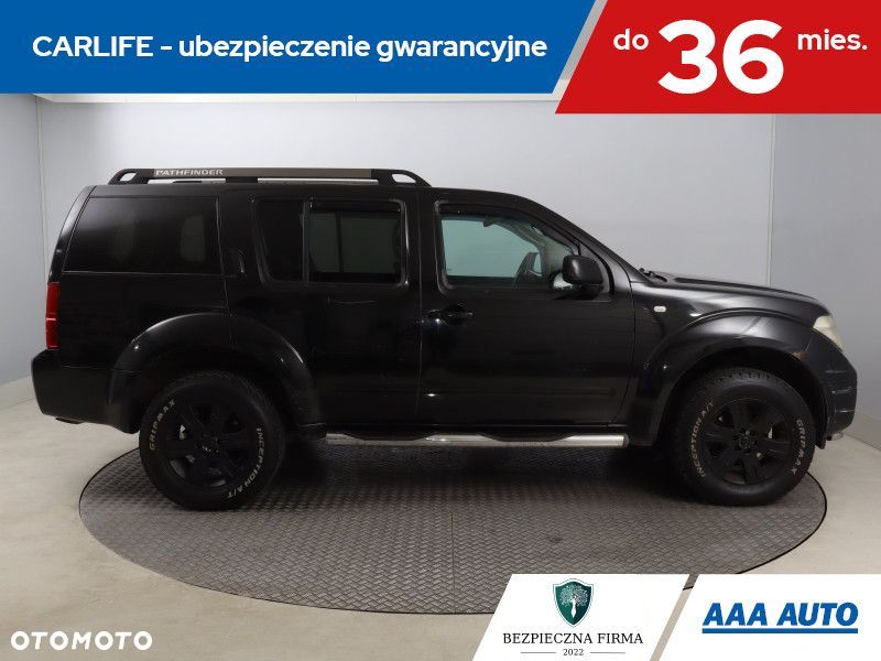 Nissan Pathfinder - 8