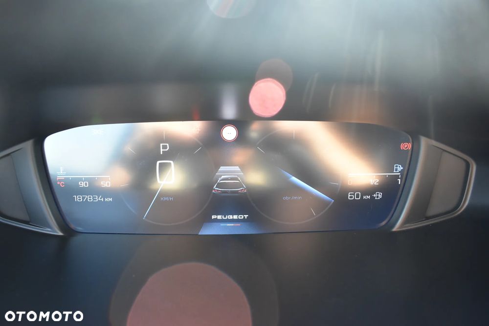 Peugeot 308 1.5 BlueHDi Allure S&S EAT8 - 26