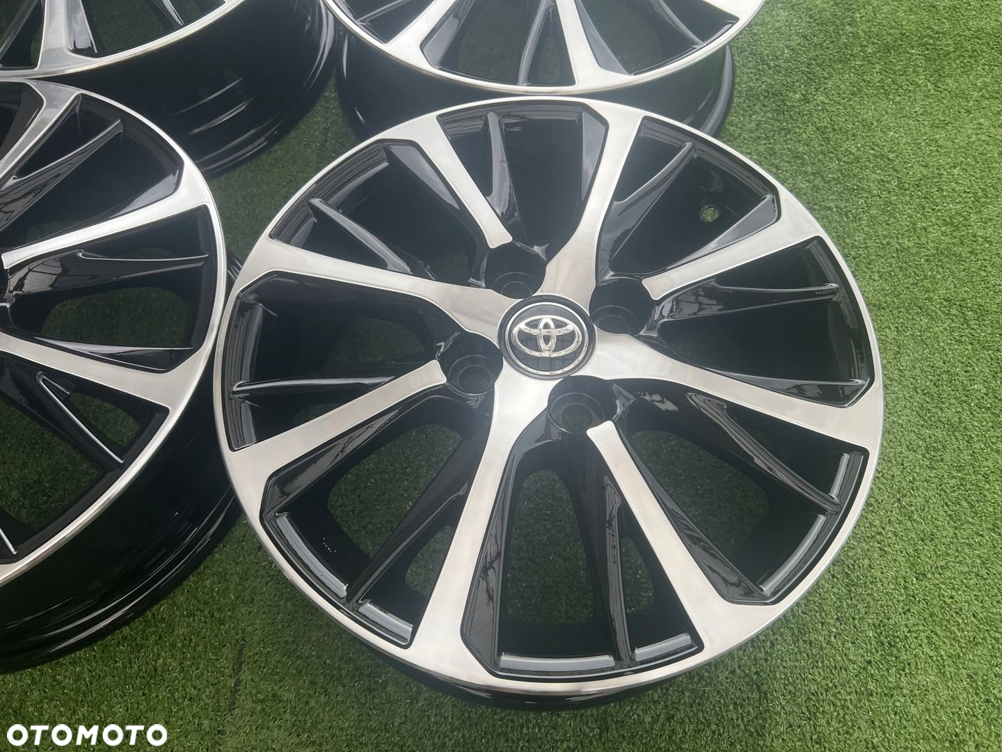KOMPLET FELG FELGI ALU TOYOTA YARIS AYGO 15 4X100 ET39 ORYGINALNE - 8