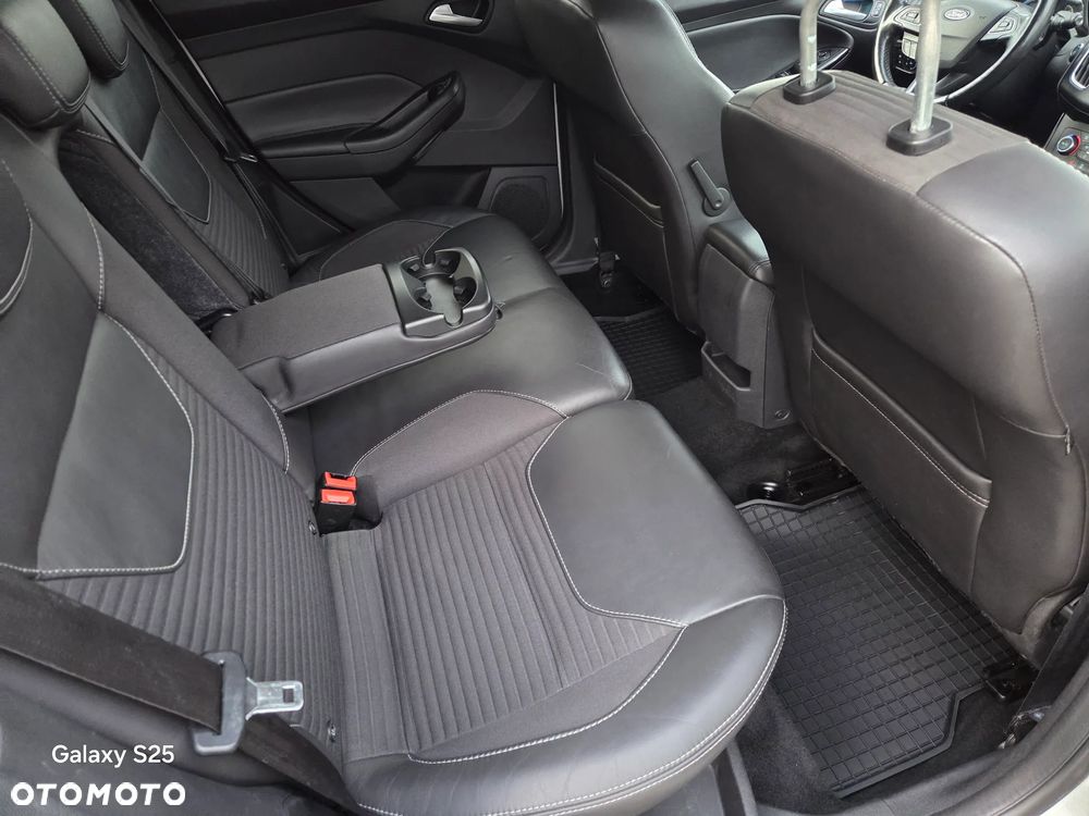 Ford Focus 1.5 EcoBlue Start-Stopp-System TITANIUM - 9