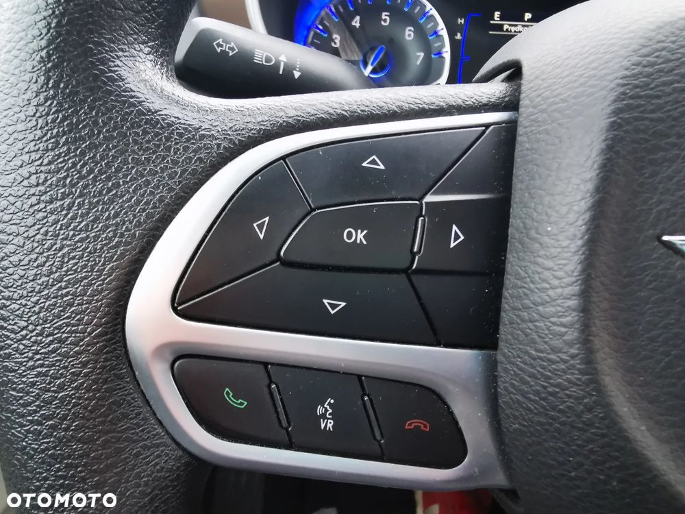 Chrysler Pacifica - 16