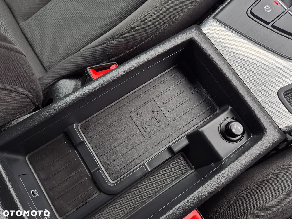Audi A4 Avant 35 TDI S tronic sport - 36