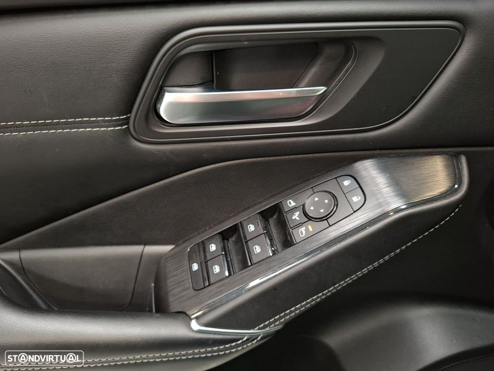 Nissan Qashqai 1.3 DIG-T N-Connecta LED - 23