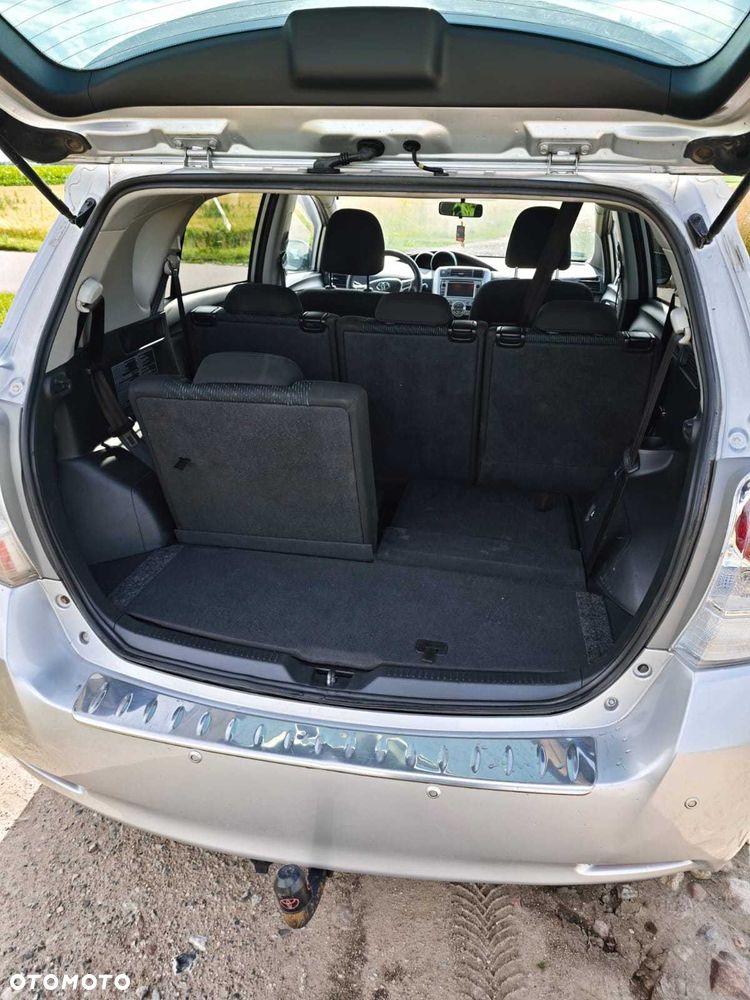 Toyota Verso - 8
