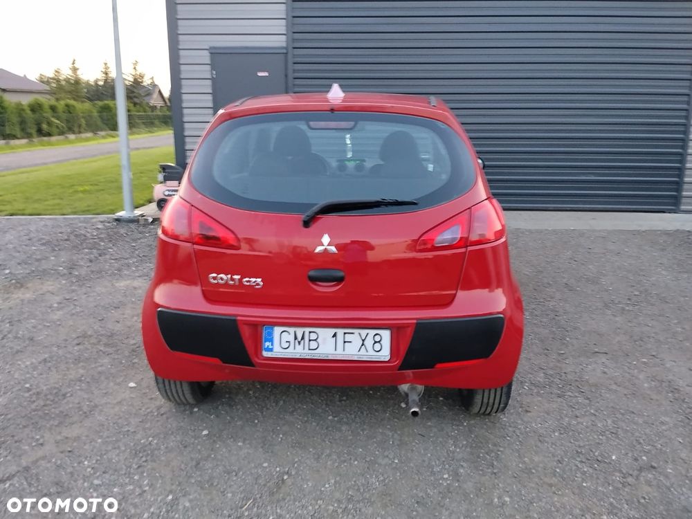 Mitsubishi Colt - 4