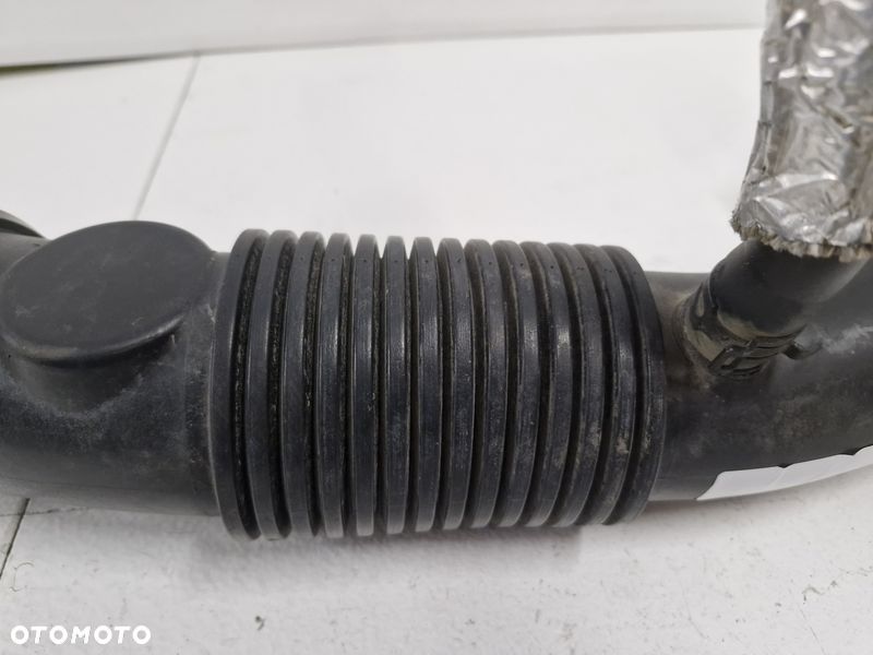 RENAULT MASTER III 2.3 DCI RURA DOLOT POWIETRZA 165769532R - 2