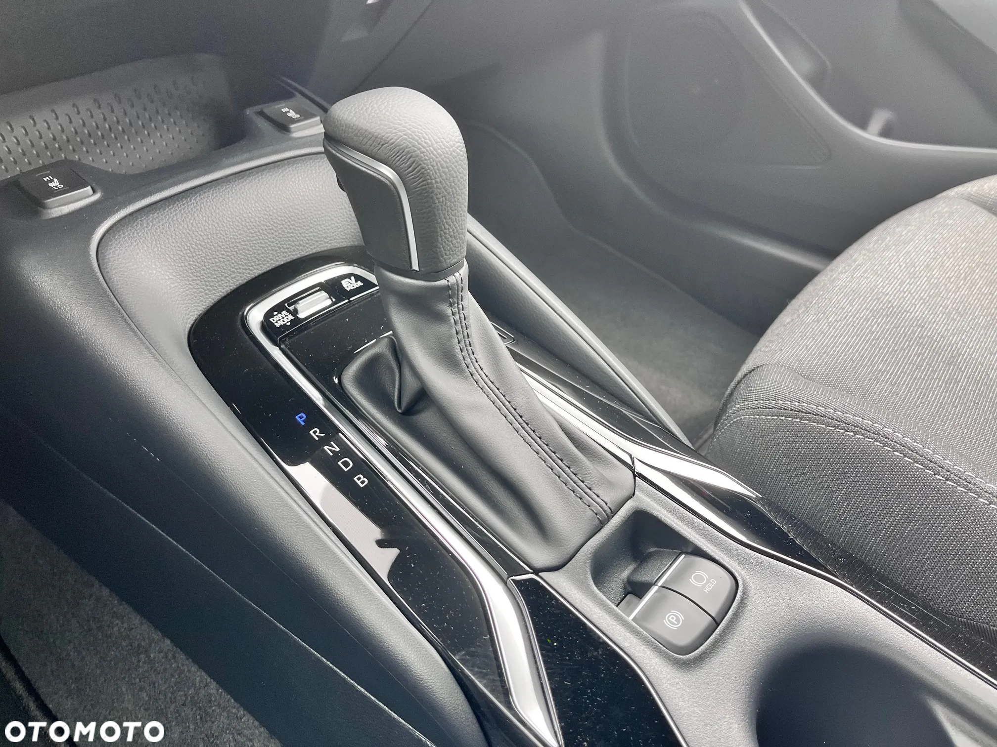 Suzuki Swace 1.8 Hybrid Premium Plus CVT - 19